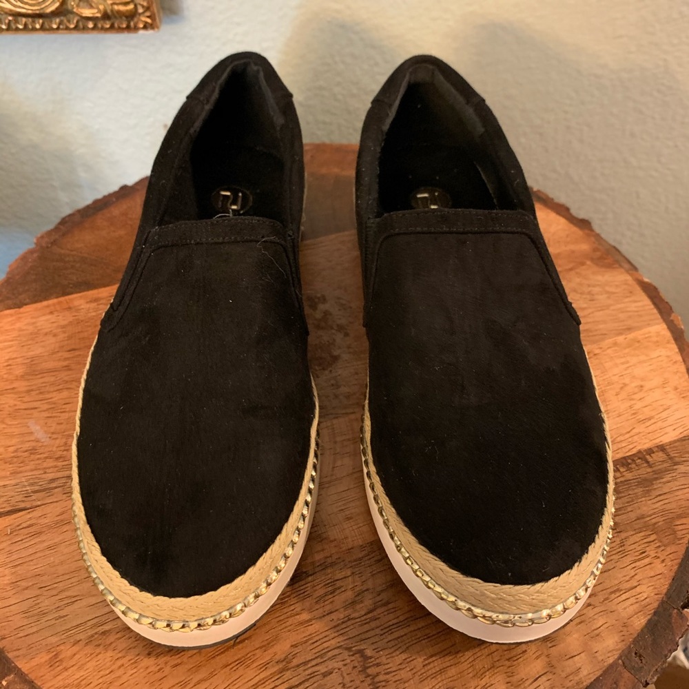 River Island Black Slip On Sneakers Size 6.5-7 View 2